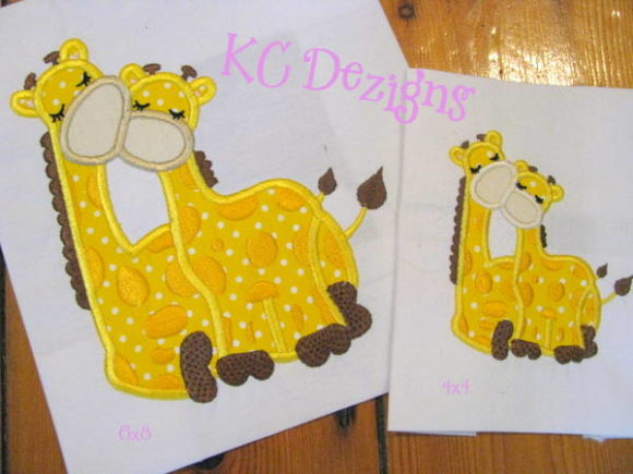 Giraffe Love Applique: A Holiday Design Review